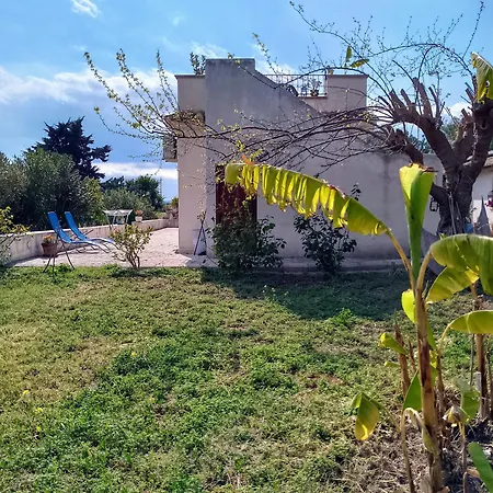 Dependance In Siciliana *
